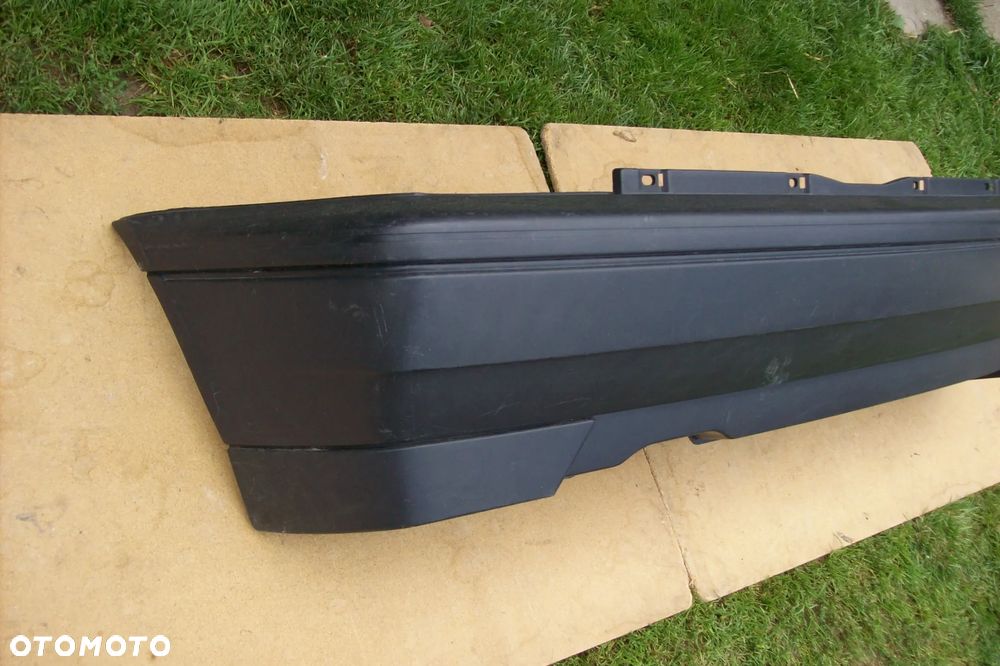 ZDERZAK TYLNY VW GOLF III HB - 2