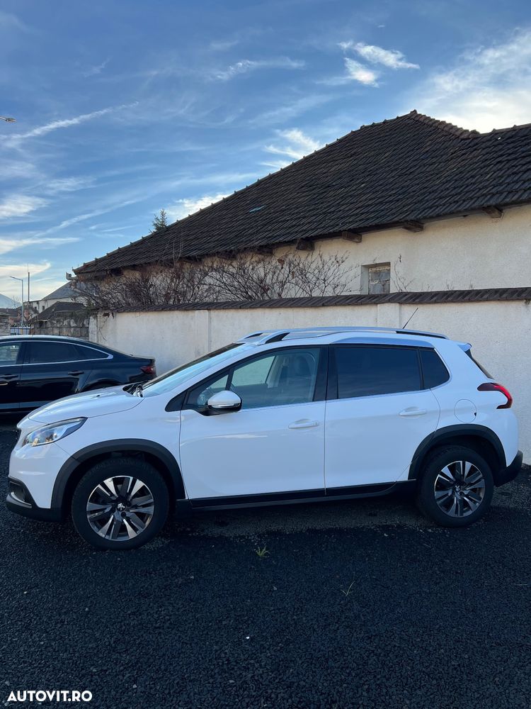 Peugeot 2008 BlueHDi FAP 120 STOP & START EAT6 Crossway - 9