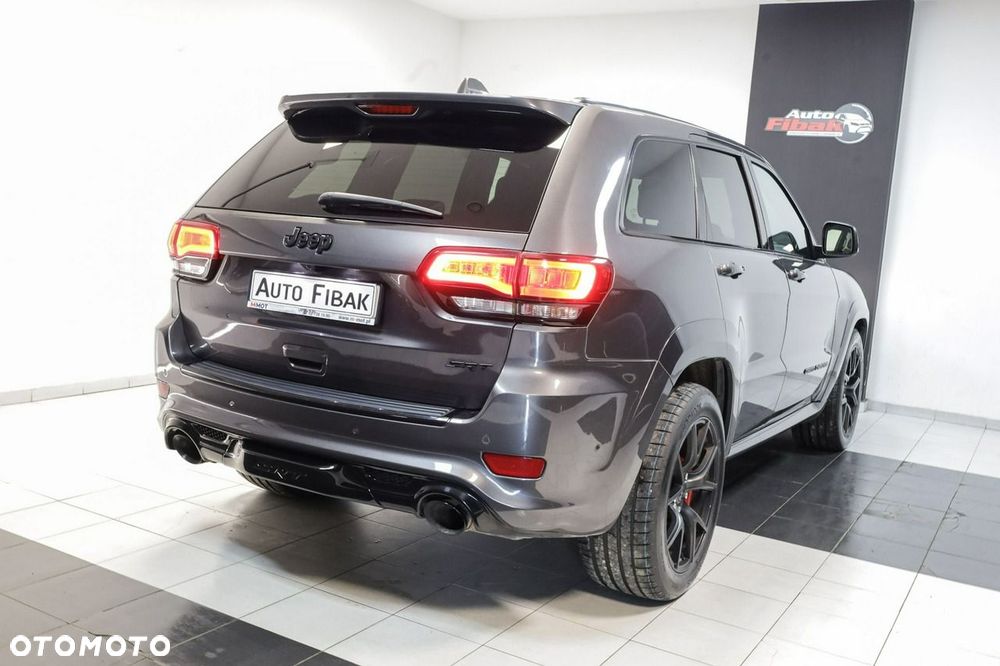 Jeep Grand Cherokee - 10