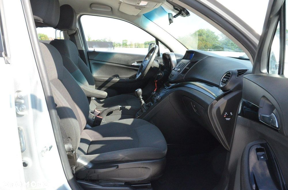 Chevrolet Orlando - 22