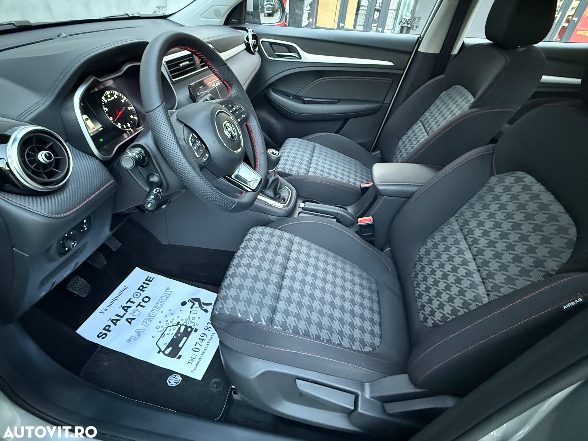 MG ZS 1.5 GSL 5MT Exclusive - 6