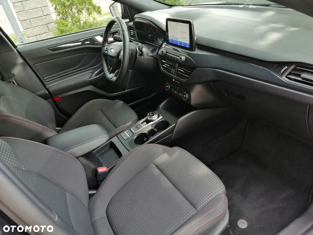 Ford Focus - 7