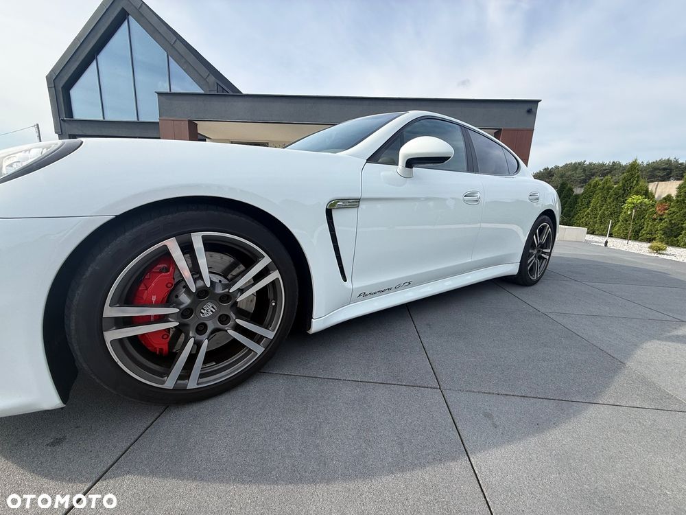 Porsche Panamera GTS - 11