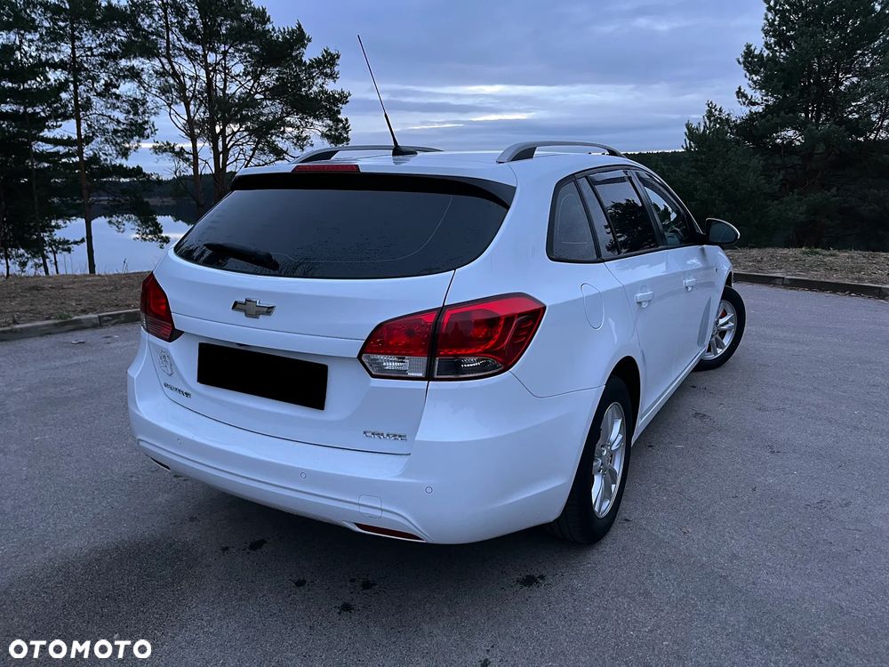 Chevrolet Cruze 1.7 D LT+ Premium - 4