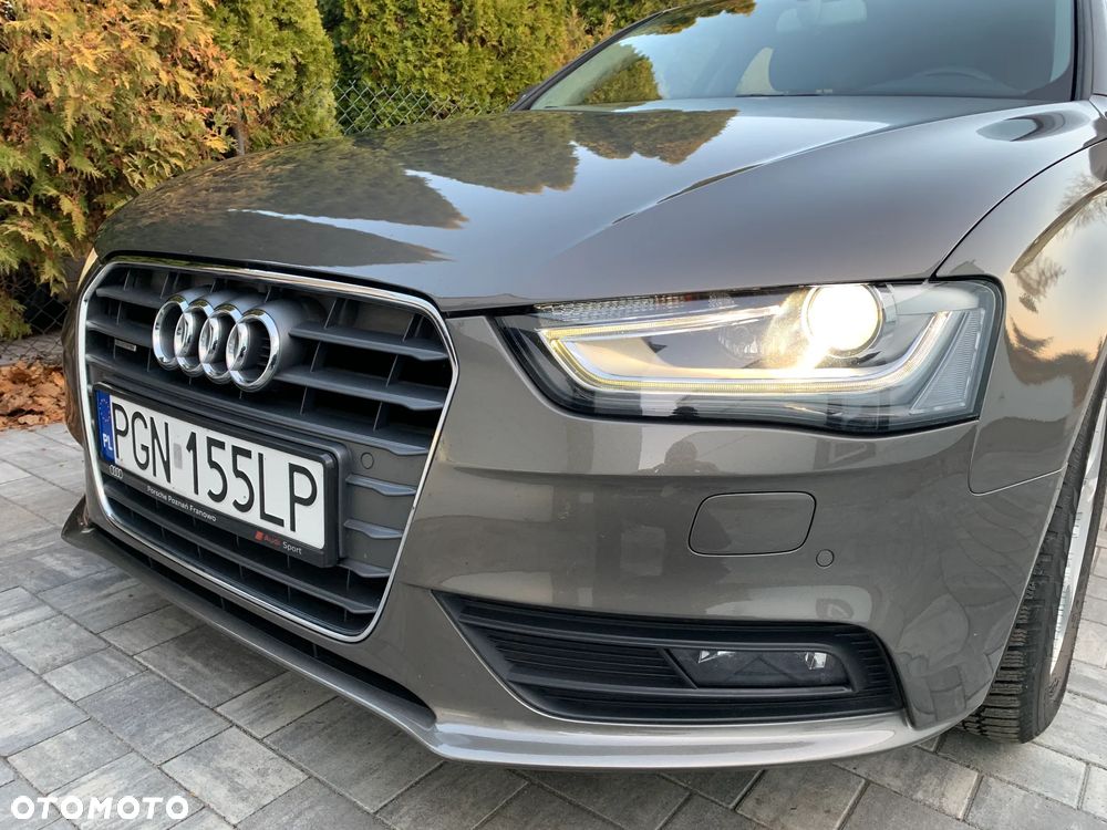 Audi A4 Avant 2.0 TDI DPF clean diesel quattro S tronic Ambition - 15