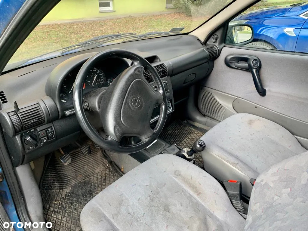 Opel Corsa - 3