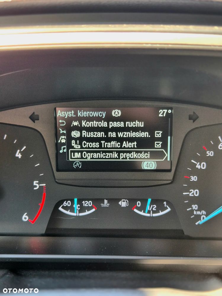 Ford Focus 1.5 EcoBlue SCR Connected - 29