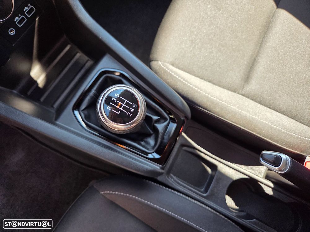 Renault Clio 1.0 TCe Zen Bi-Fuel - 17
