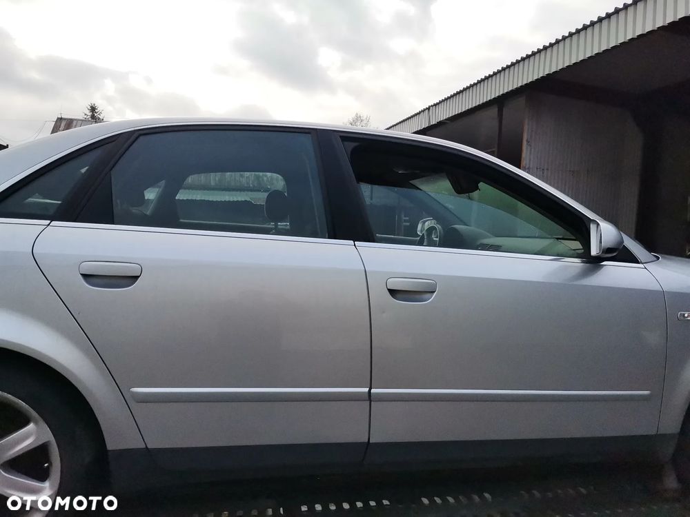 Drzwi Prawe  tył AUDI A4 B6 Sedan Kod lak LY7W 00-04 - 3