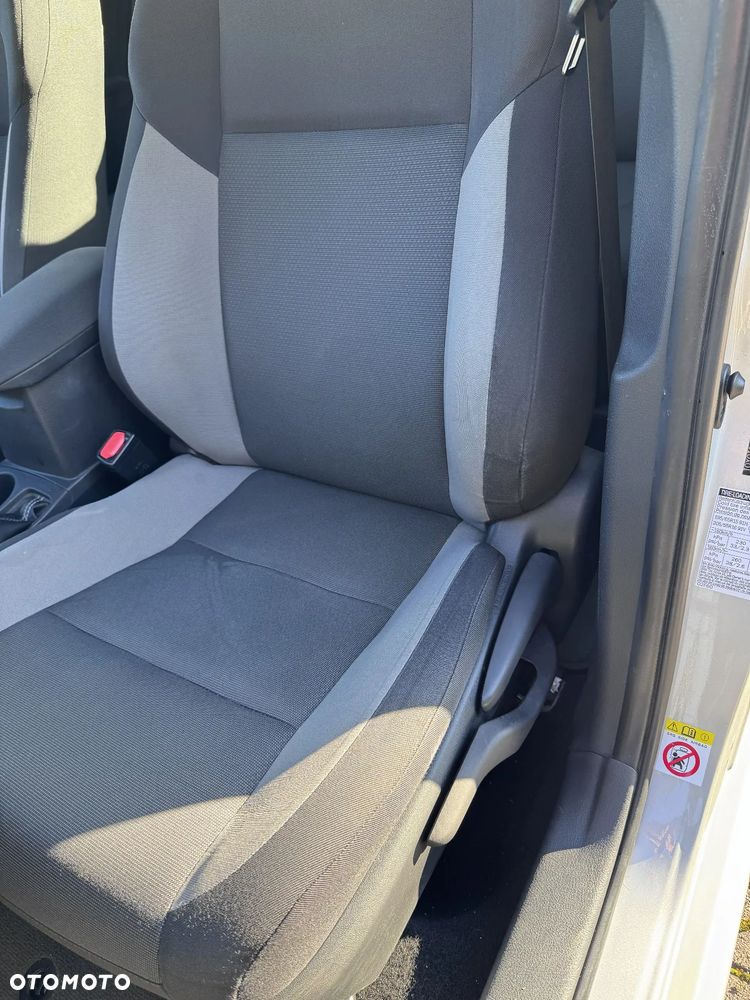 Toyota Auris 1.6 Active - 12