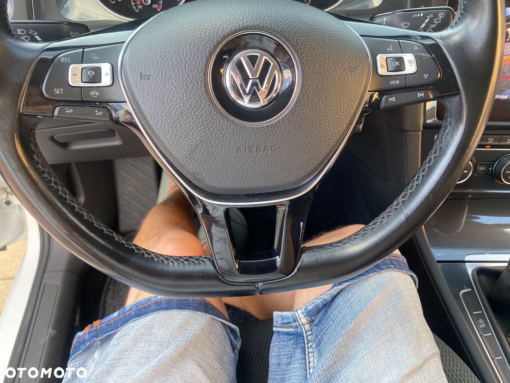 Volkswagen Golf 1.6 TDI BMT Highline - 22