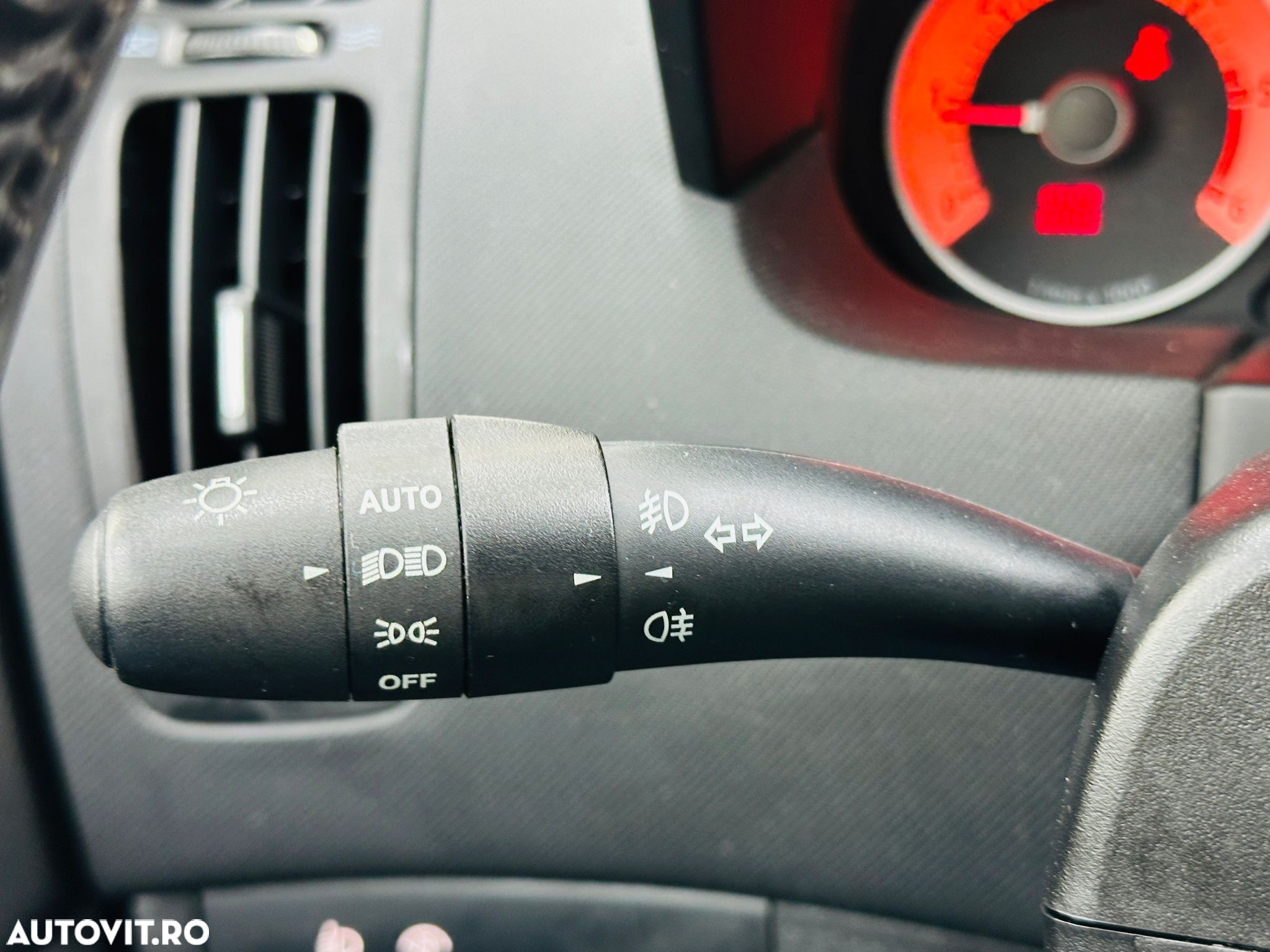 Kia Ceed - 36