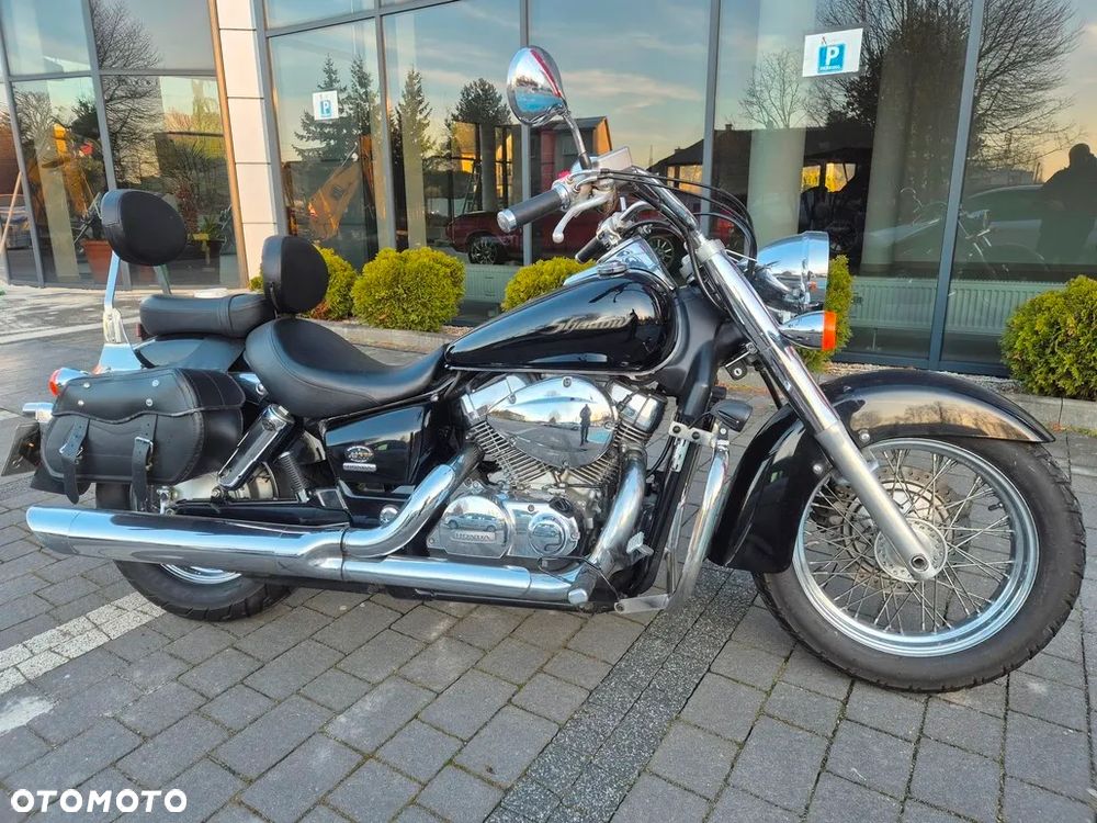 Suzuki Intruder - 13