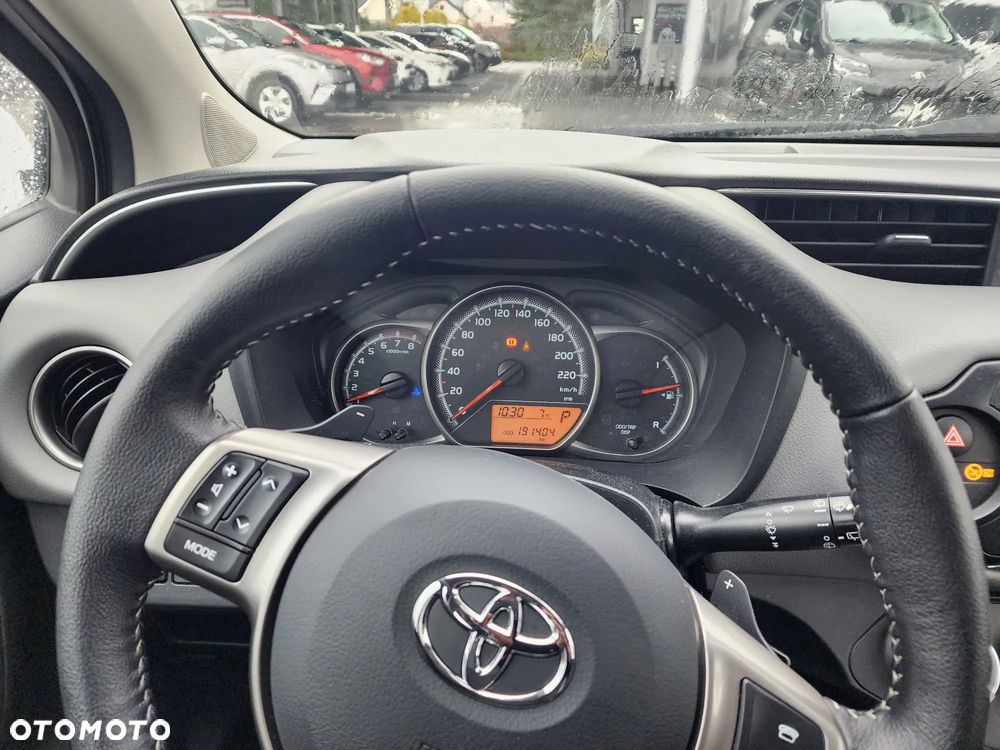 Toyota Yaris 1.33 Premium MS EU6 - 10