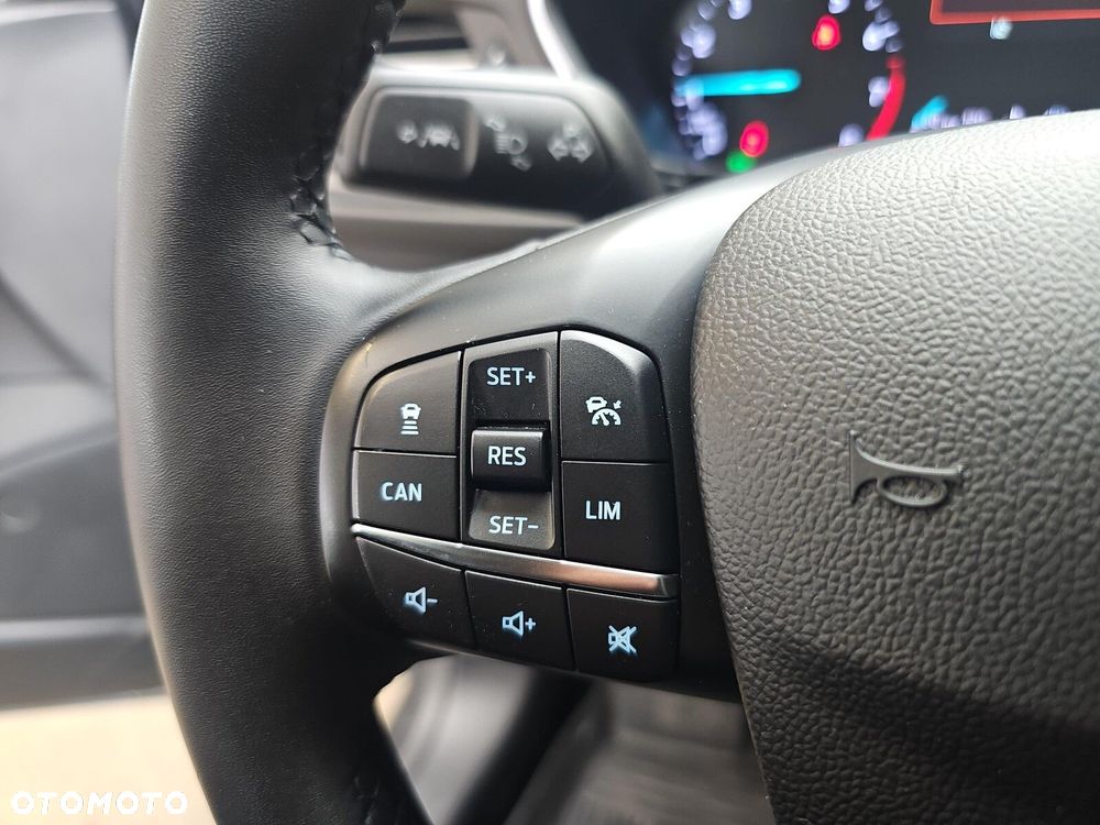 Ford Focus SW 1.0 EcoBoost Titanium - 14