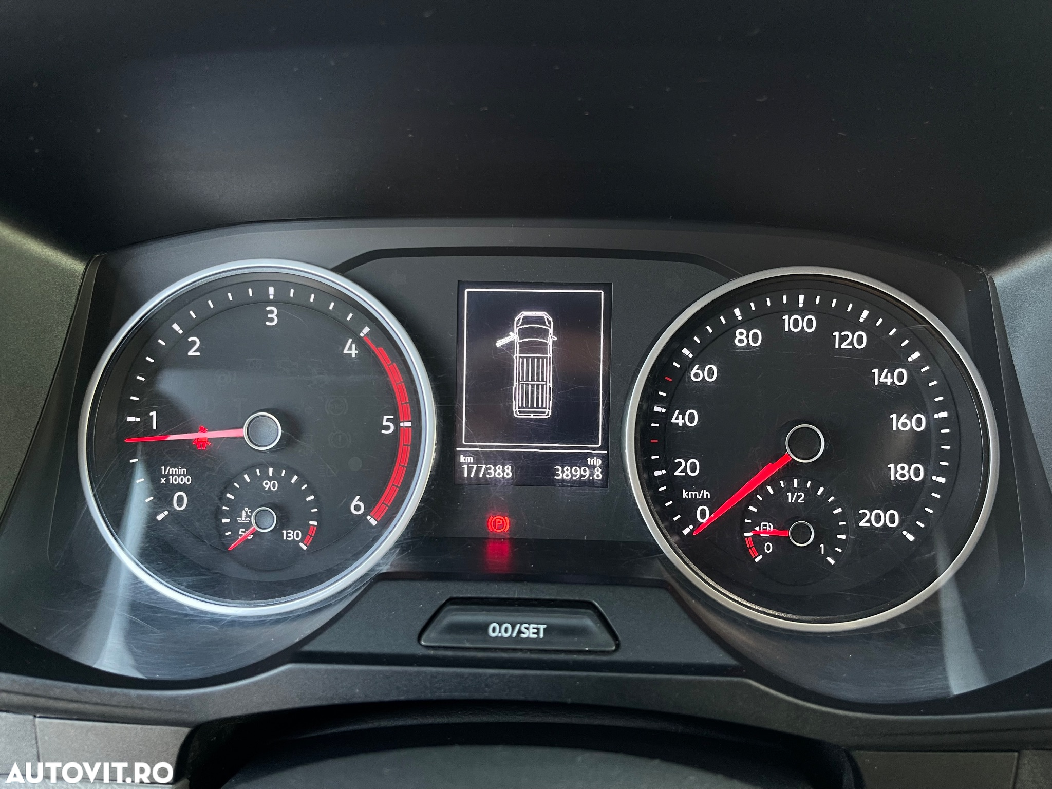 Volkswagen Crafter - 12
