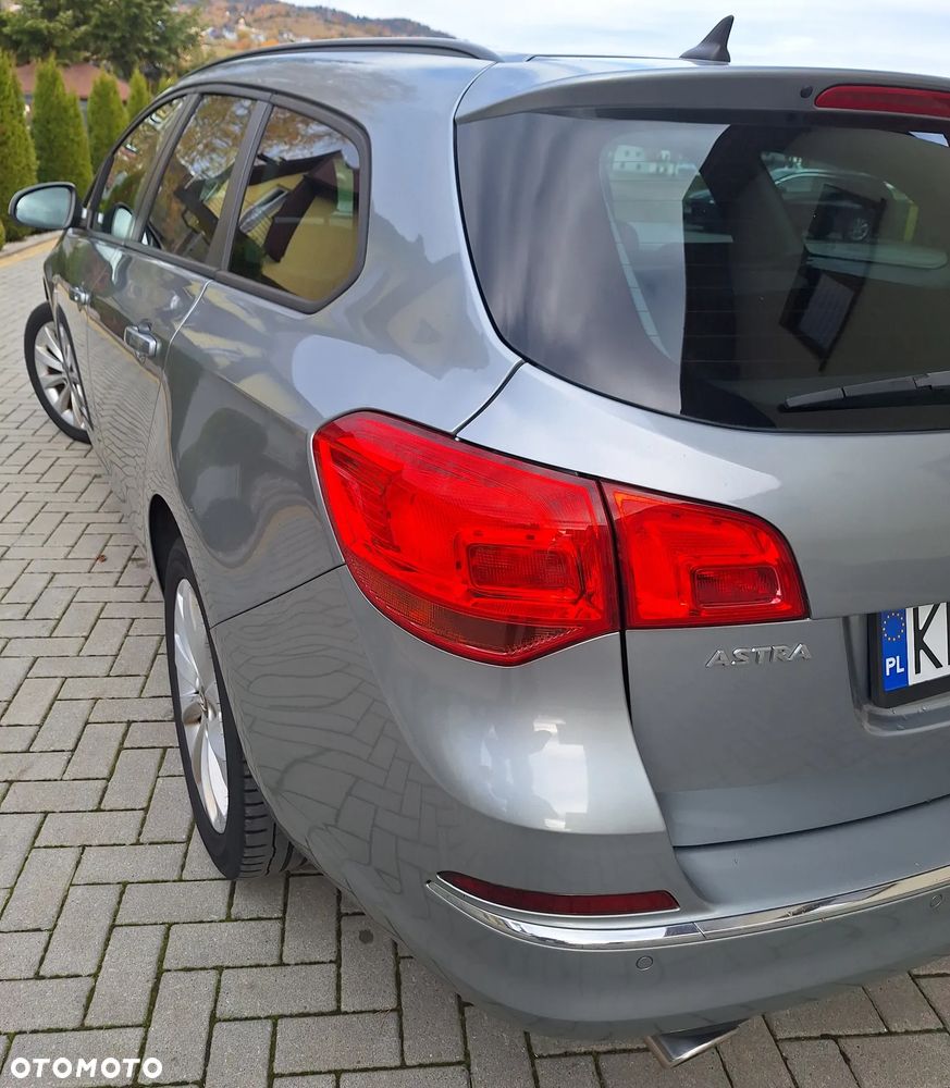 Opel Astra 2.0 CDTI DPF Active - 22