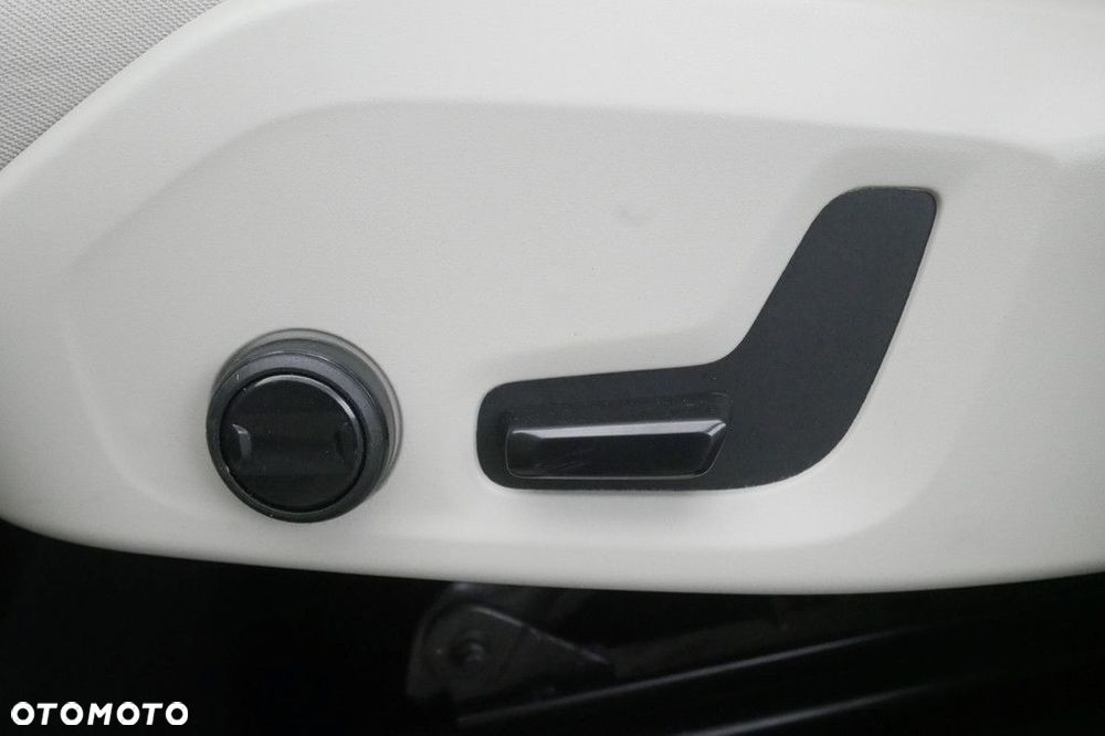 Volvo XC 60 B5 B AWD Core - 27