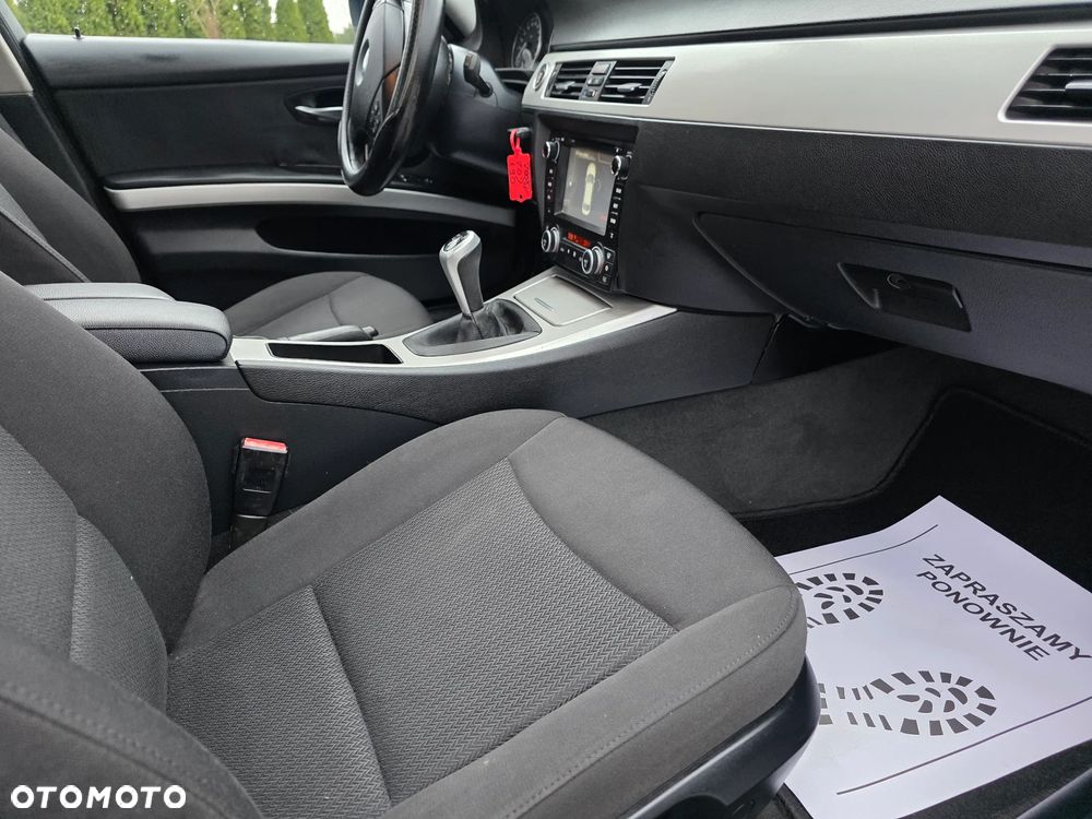 BMW Seria 3 318d DPF Edition Sport - 13