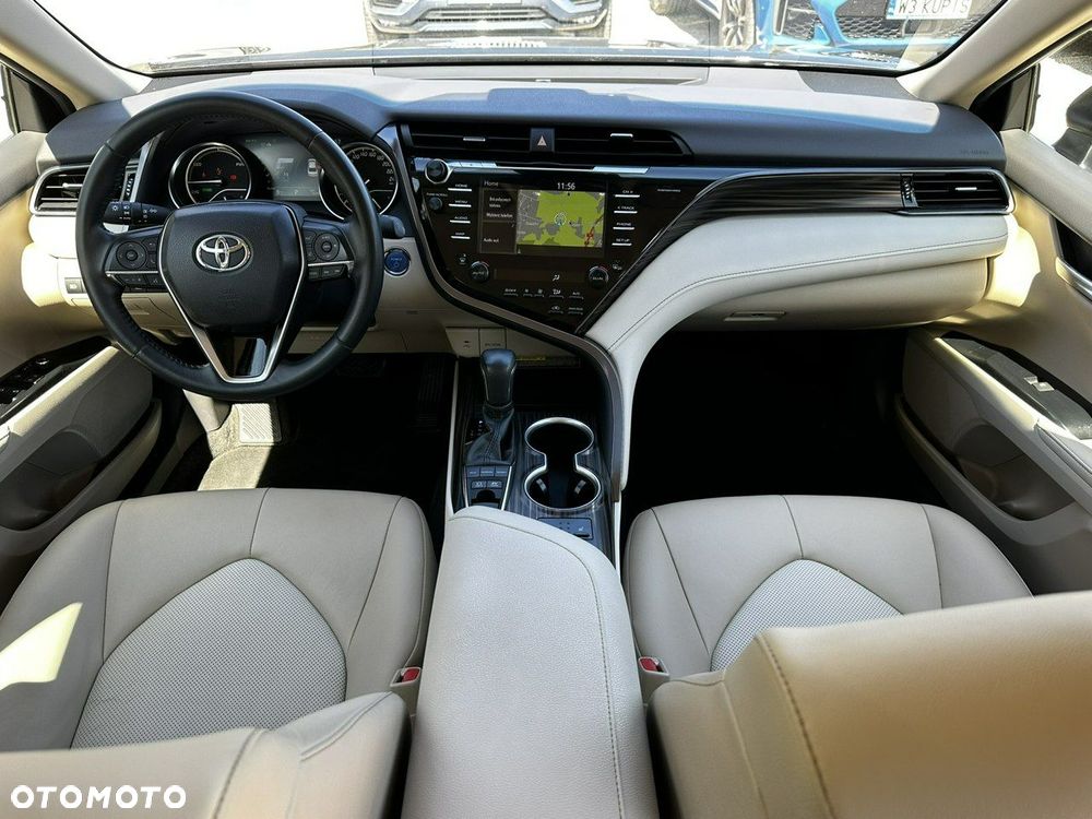 Toyota Camry - 26
