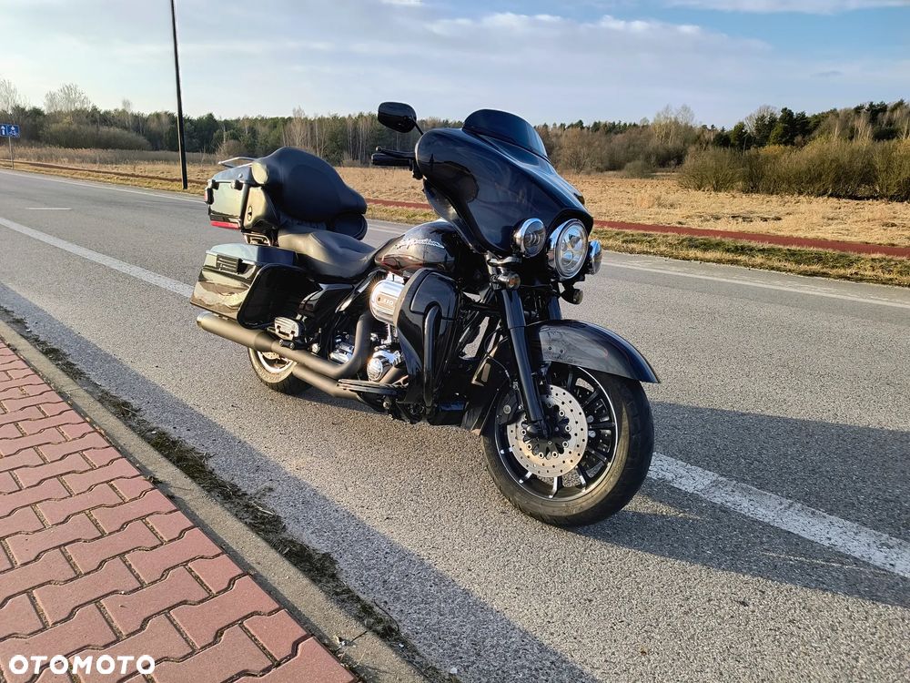 Harley-Davidson Touring Ultra Limited - 6