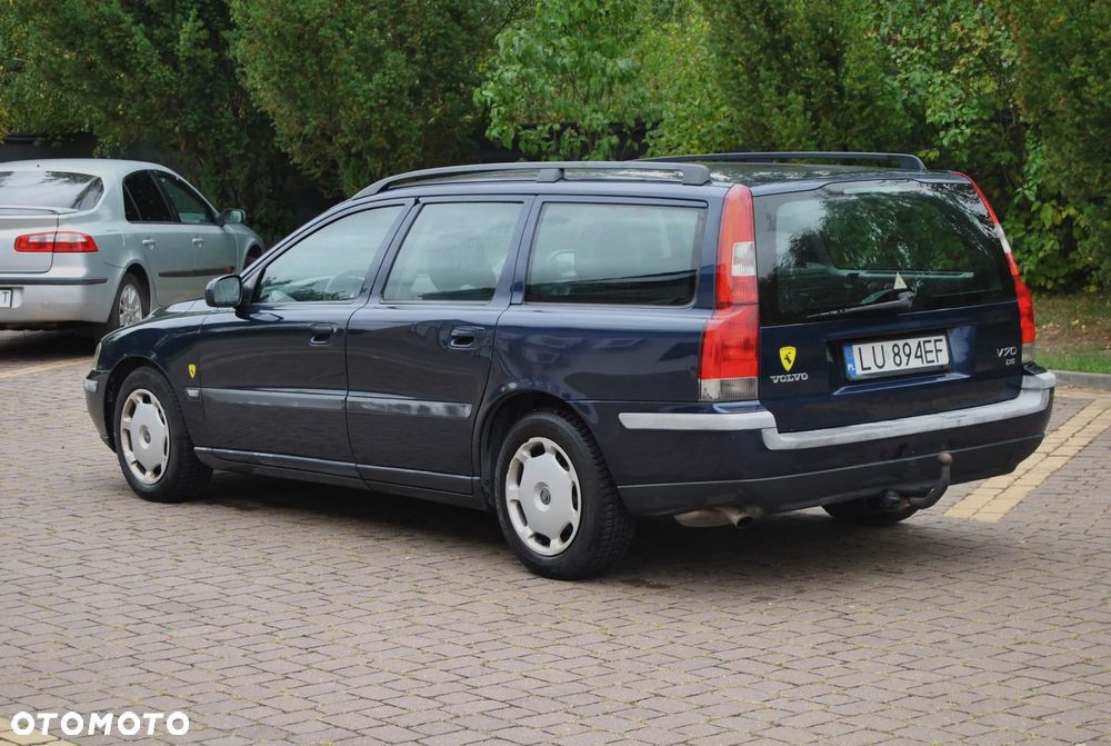 Volvo V70 D5 - 4