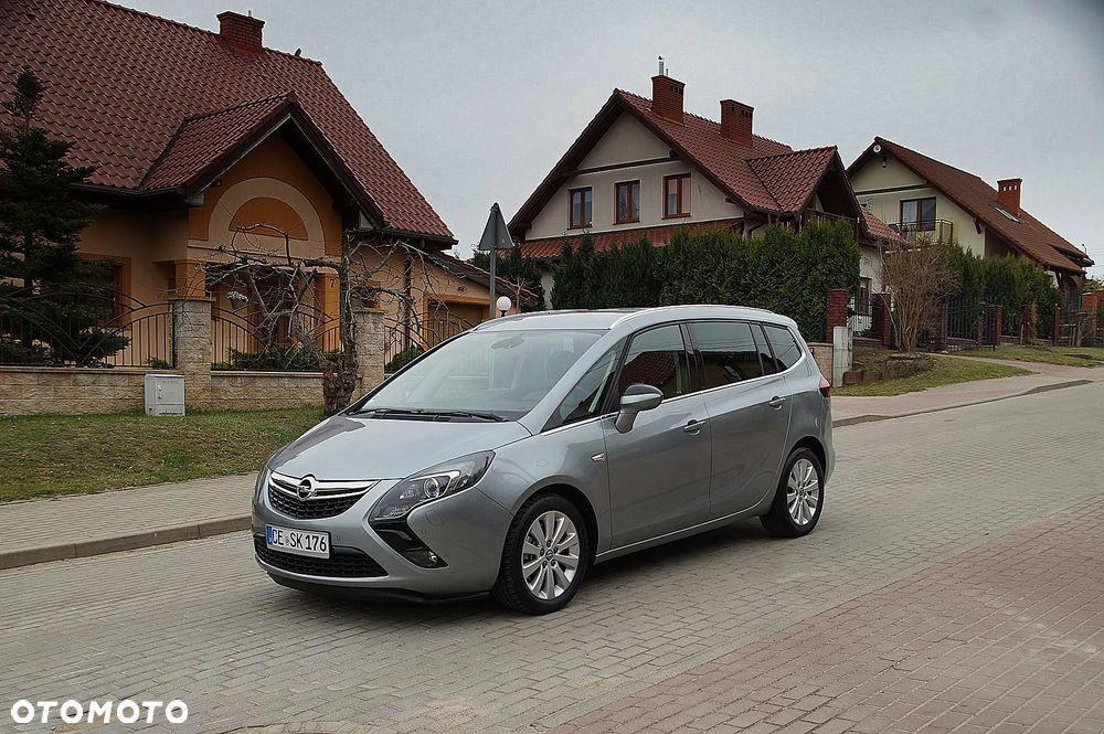 Opel Zafira 1.6 T SIDI Cosmo S&S - 4