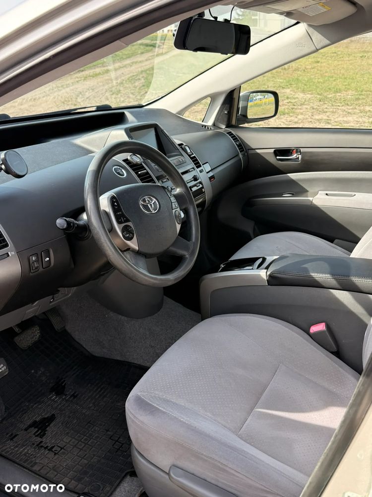 Toyota Prius 1.5 VVT-i Sol - 9