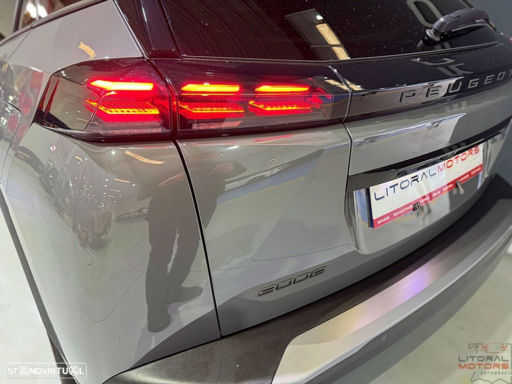 Peugeot 2008 1.2 PureTech Allure - 8