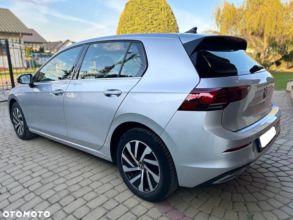 Volkswagen Golf - 39