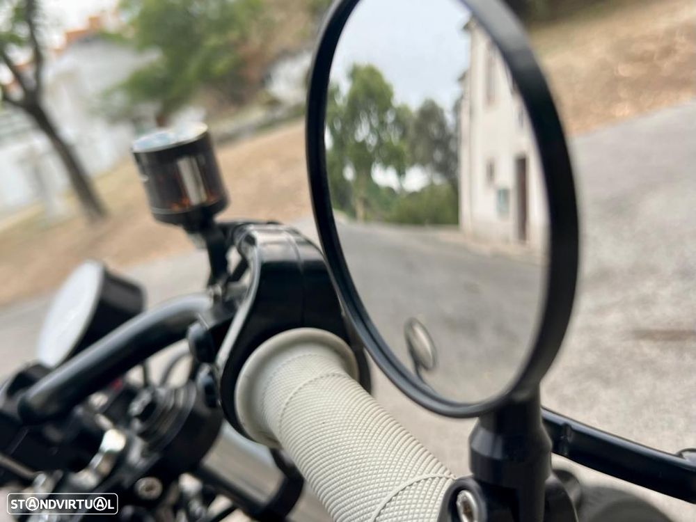 Triumph Thruxton CAFE RACER - 6