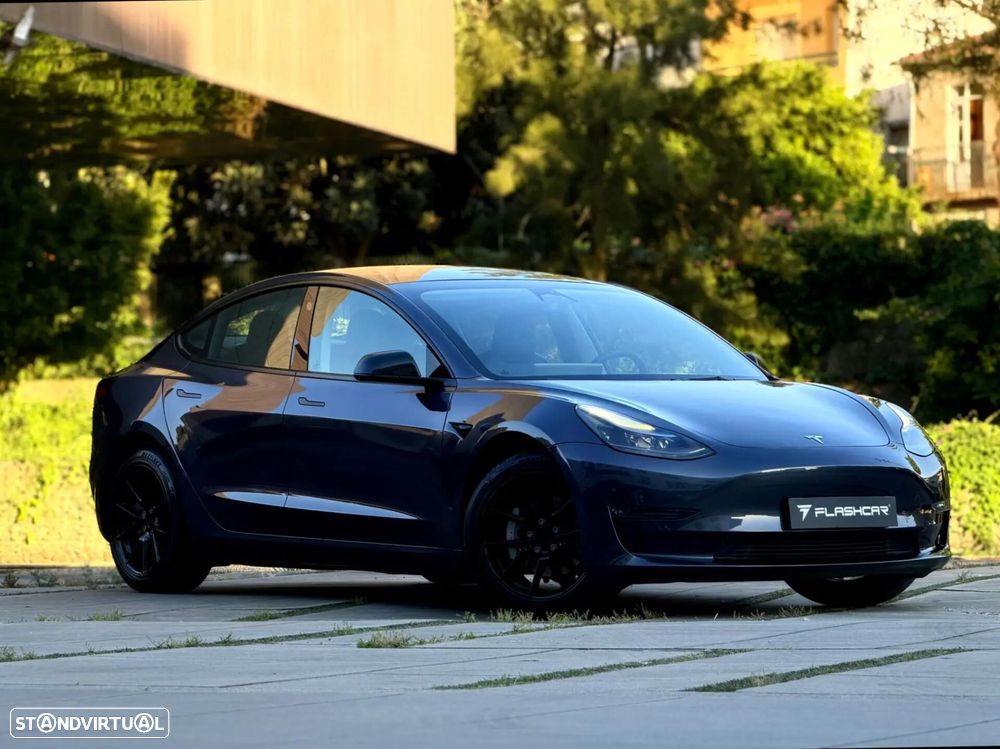 Tesla Model 3 - 2