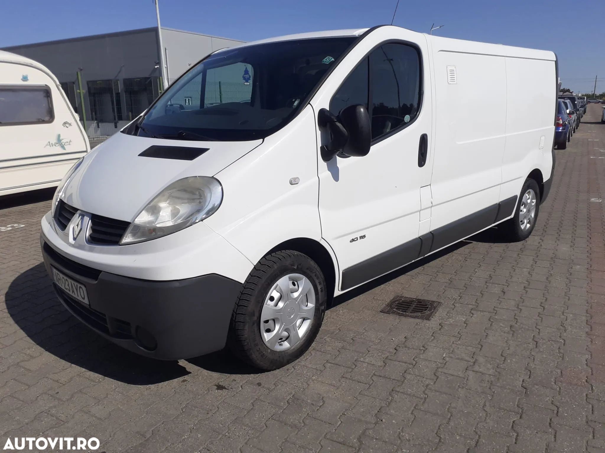Renault Trafic - 1