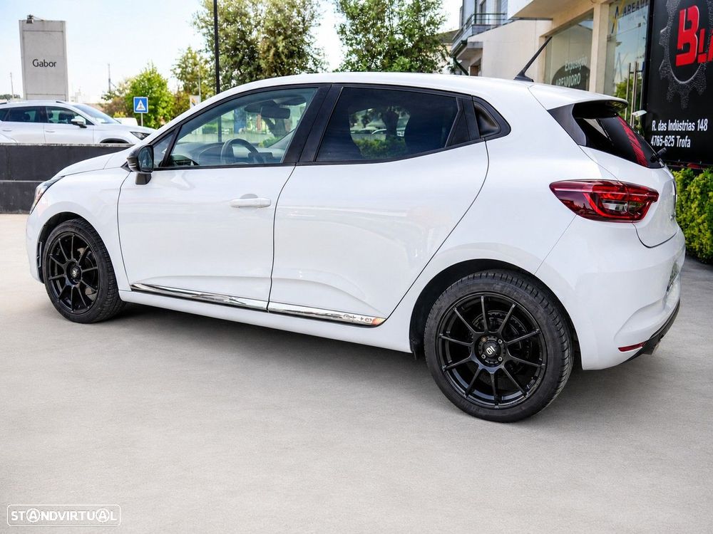 Renault Clio - 7