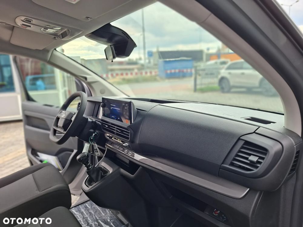 Opel Vivaro - 8