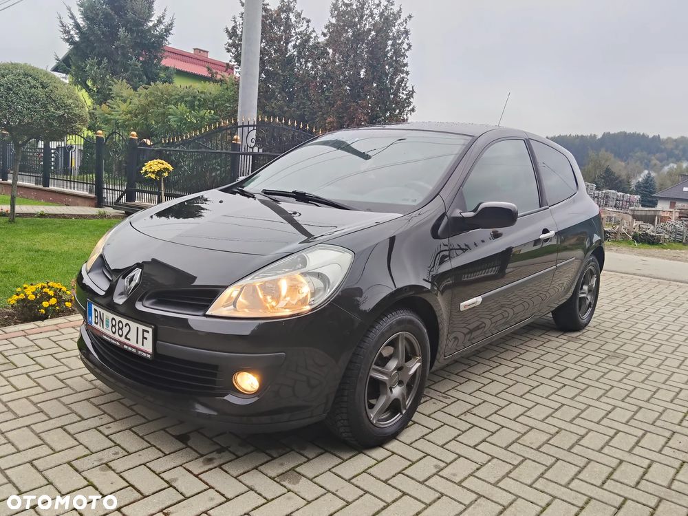Renault Clio 1.2 16V 75 Experience - 2