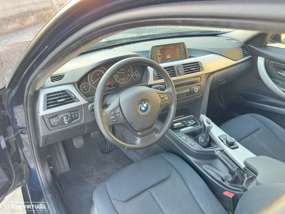 BMW 320 d EfficientDynamics Line Modern - 8