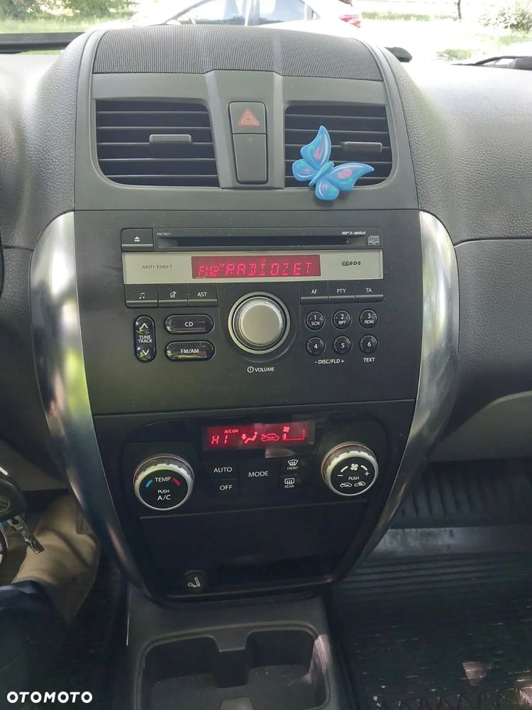 Suzuki SX4 Classic 2.0 DDiS 4x4 Comfort - 8