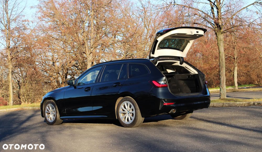 BMW Seria 3 318d Luxury Line Purity - 13