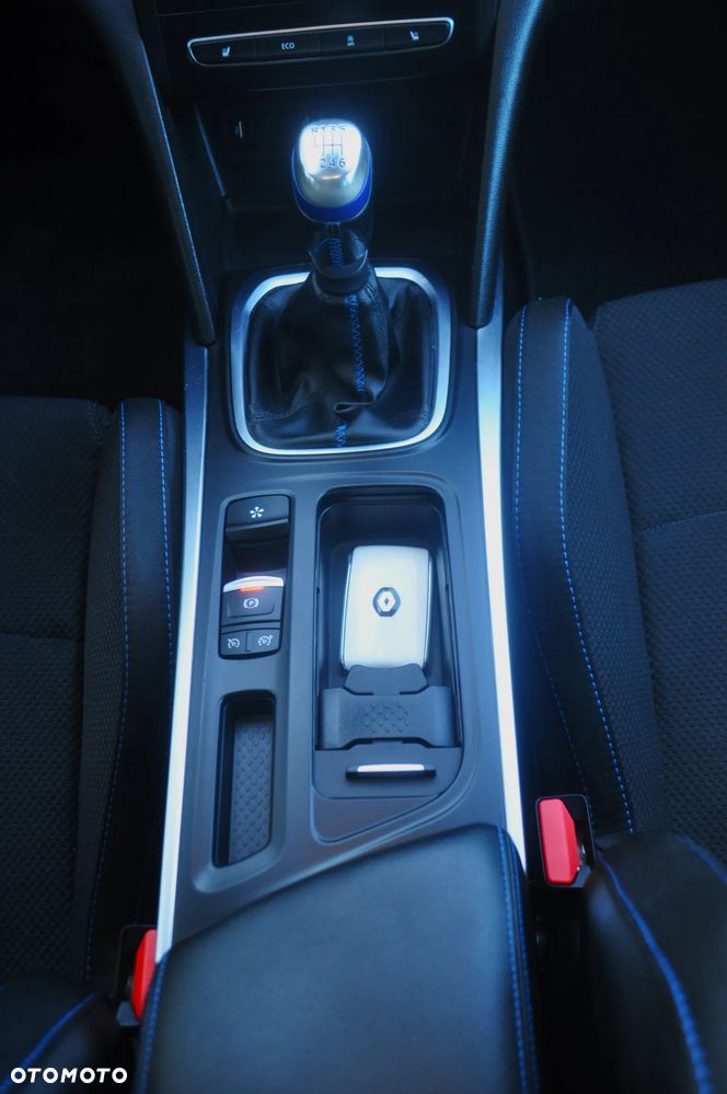 Renault Megane ENERGY dCi 130 GT LINE - 24