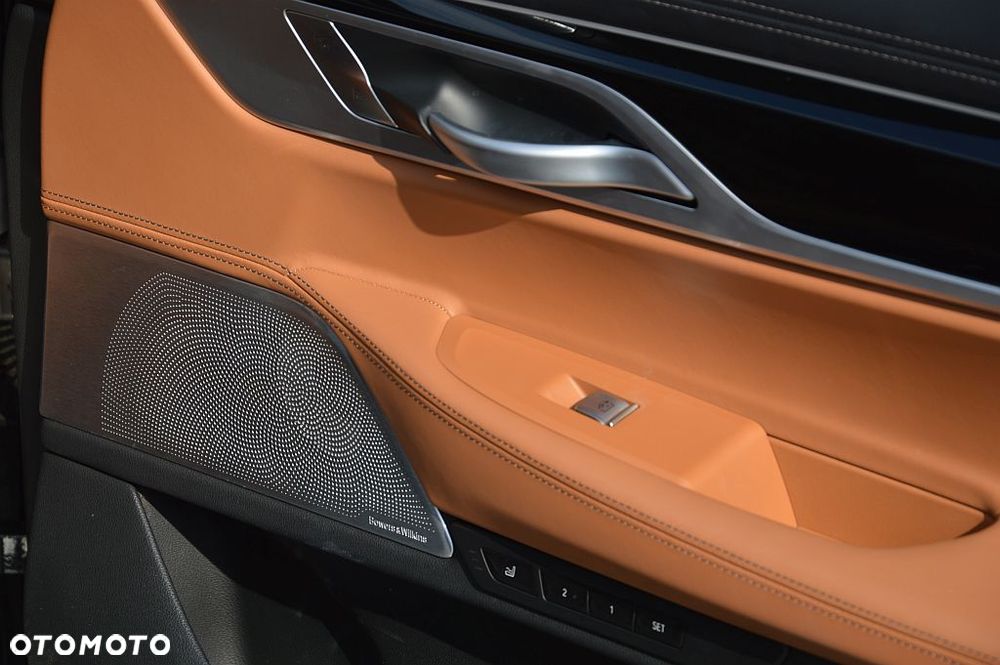 BMW Seria 7 750Ld xDrive sport - 18