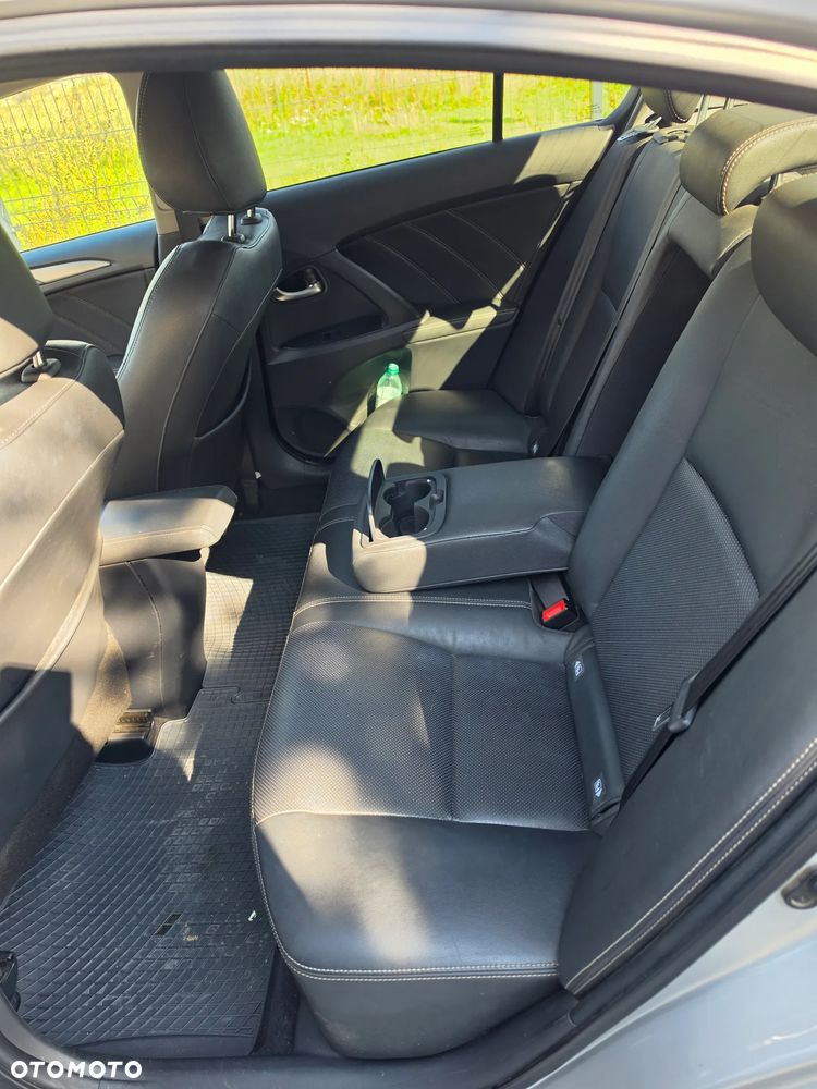 Toyota Avensis 2.0 D-4D Premium - 7