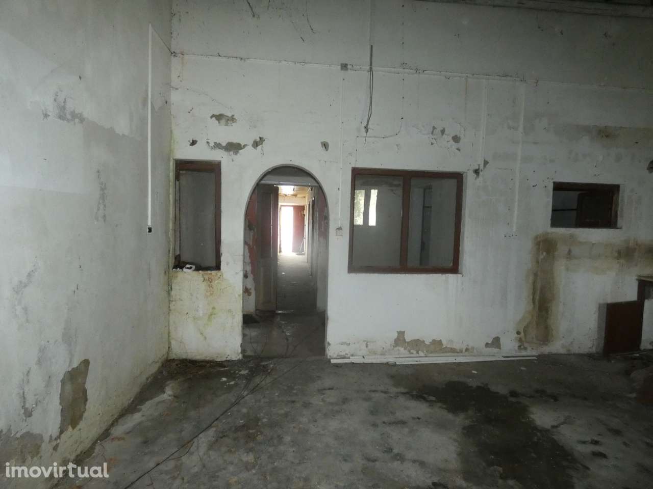 Moradia em ruinas em Muge - Grande imagem: 2/18