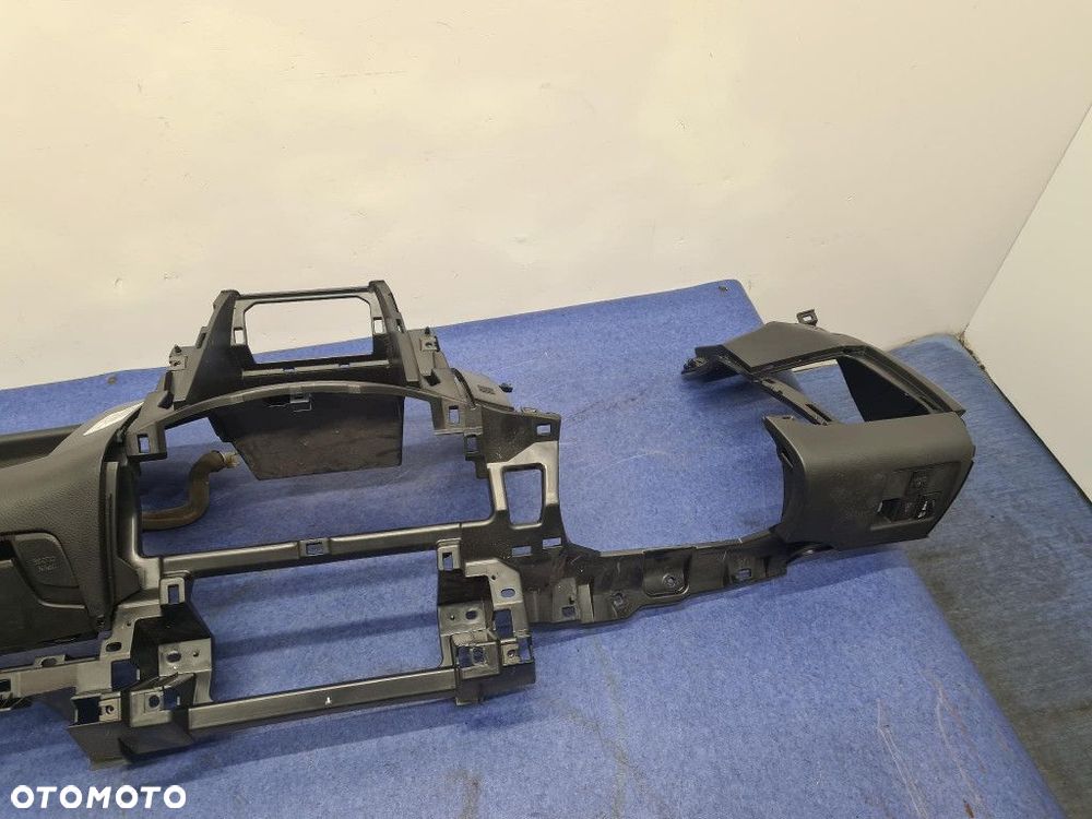 TOYOTA RAV4 III DÓŁ DESKI ROZDZIELCZEJ - 9