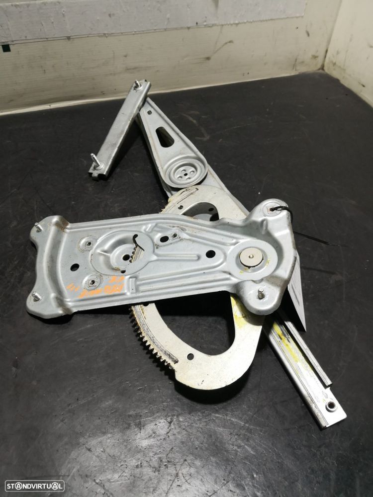 Elevador Frente Esq Electrico Renault Megane Iii Combi Van (Kz0/1) - 1