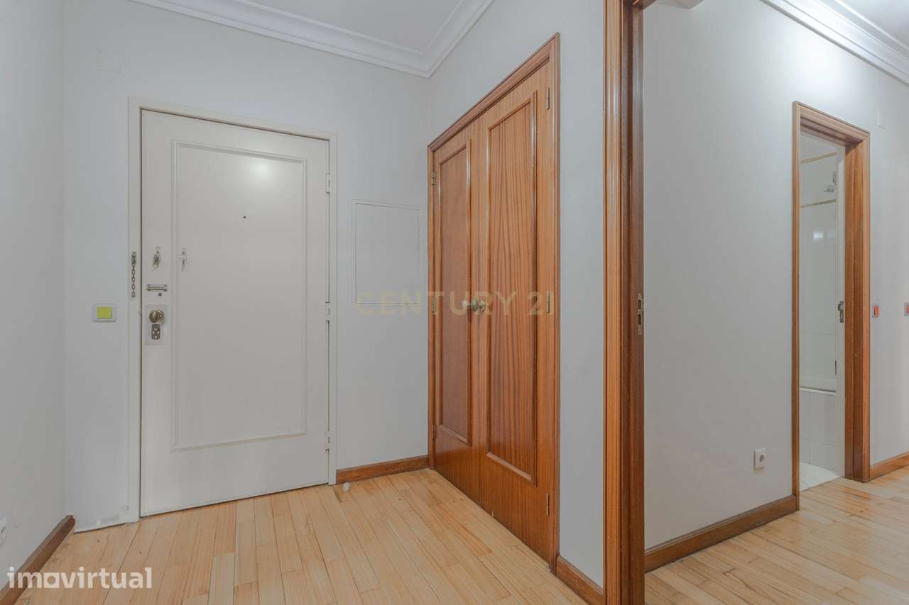 Excelente Apartamento T2 na Travessa das Condominhas - Grande imagem: 5/30
