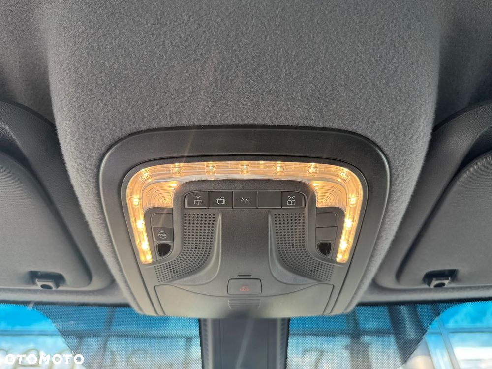 Mercedes-Benz Sprinter 317 CDI - 24