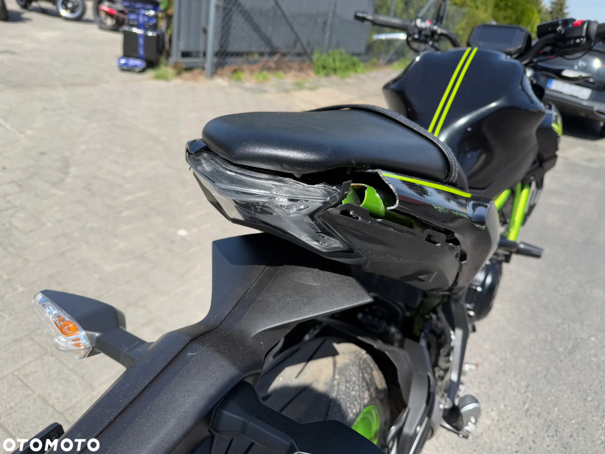 Kawasaki Z 650 - 25