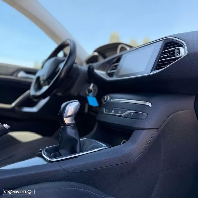 Peugeot 308 SW 1.6 BlueHDi Style - 4