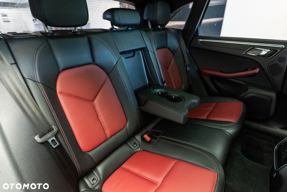Porsche Macan Standard - 30